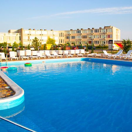 Hotel Promenad Zatoka Kültér fotó