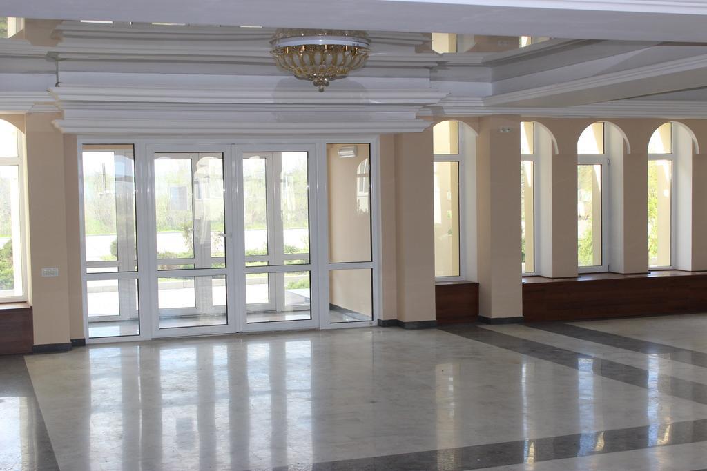 Hotel Promenad Zatoka Kültér fotó
