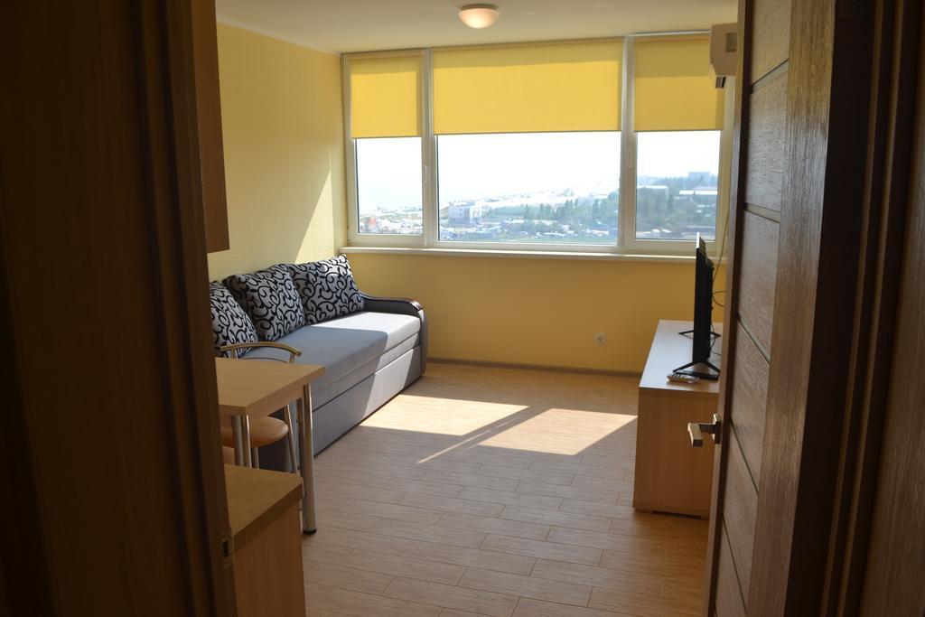 Hotel Promenad Zatoka Kültér fotó