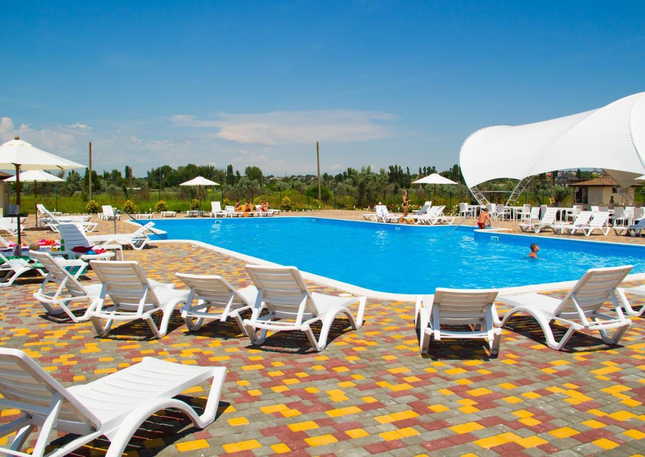 Hotel Promenad Zatoka Kültér fotó