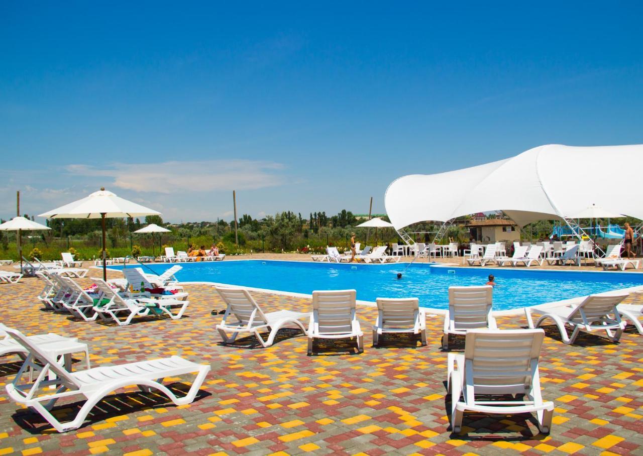 Hotel Promenad Zatoka Kültér fotó