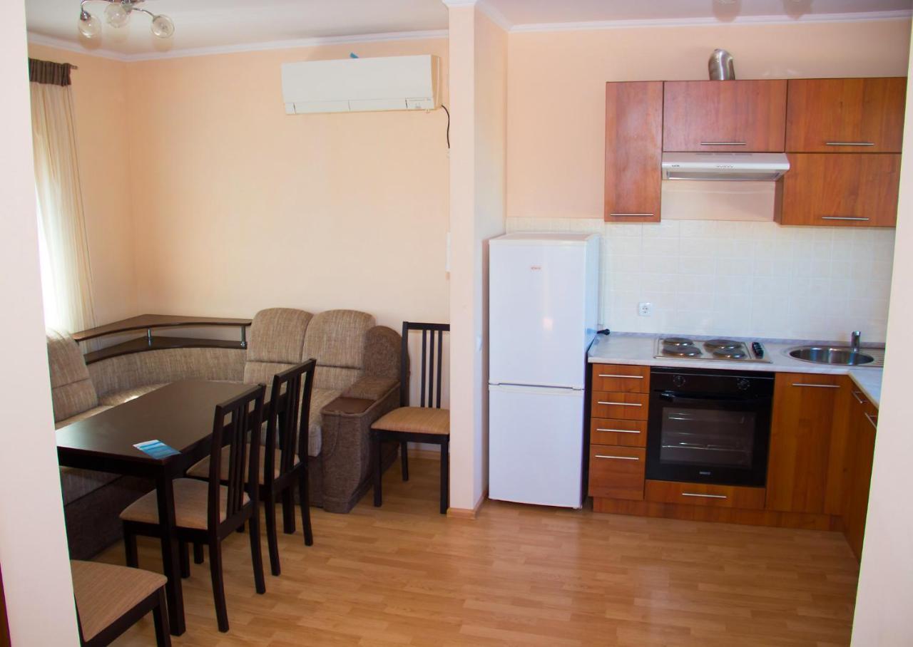Hotel Promenad Zatoka Kültér fotó