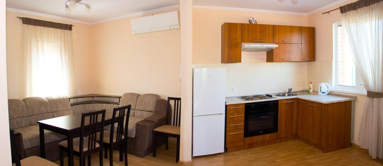 Hotel Promenad Zatoka Kültér fotó