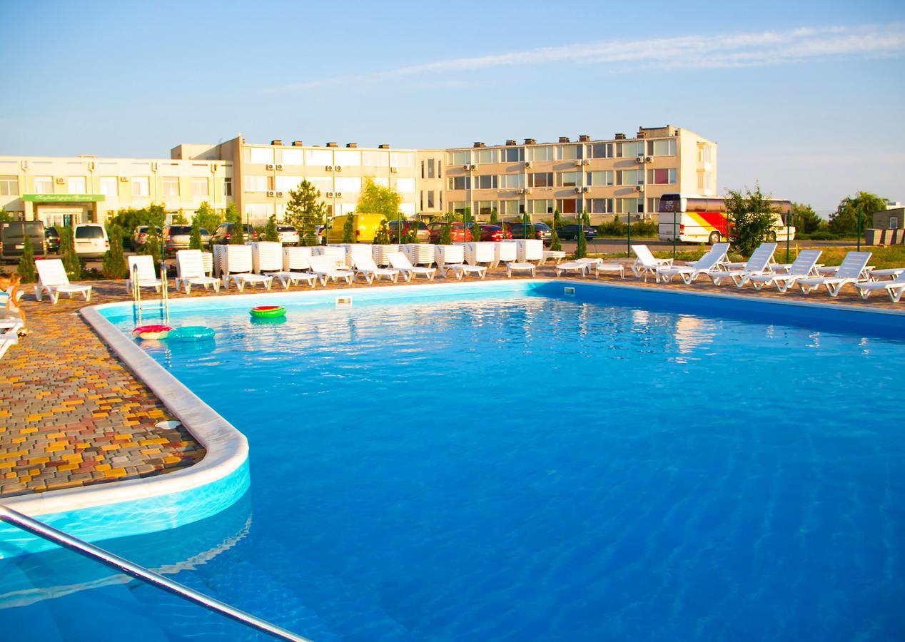 Hotel Promenad Zatoka Kültér fotó
