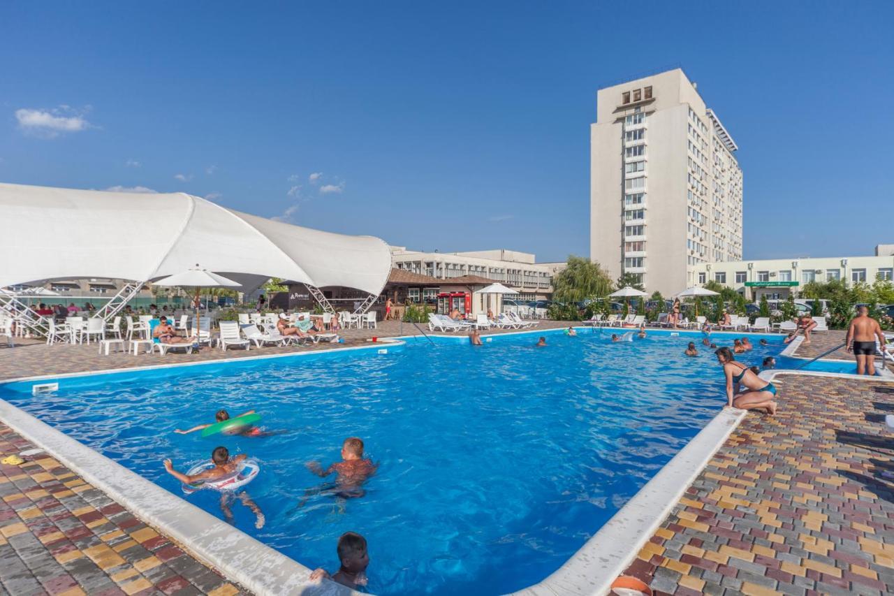 Hotel Promenad Zatoka Kültér fotó
